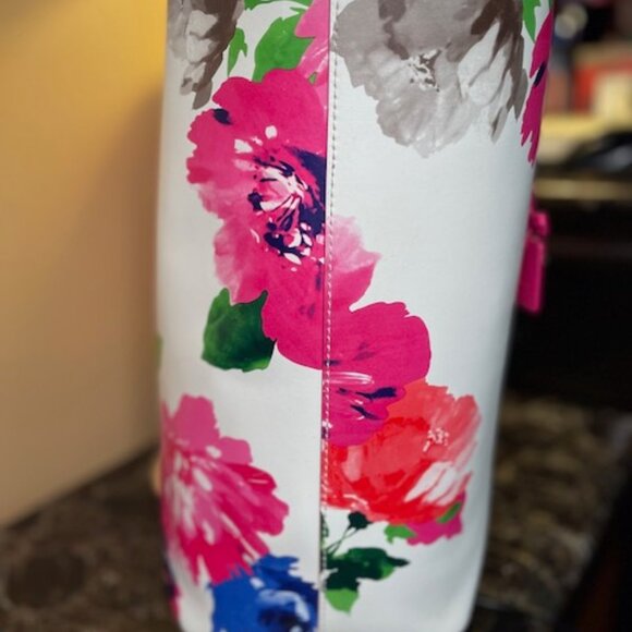 Kate Spade, NWOT SPRING/SUMMER TOTE! - Picture 5 of 8